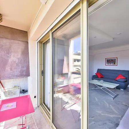 Tamanaco Beach Apartment *